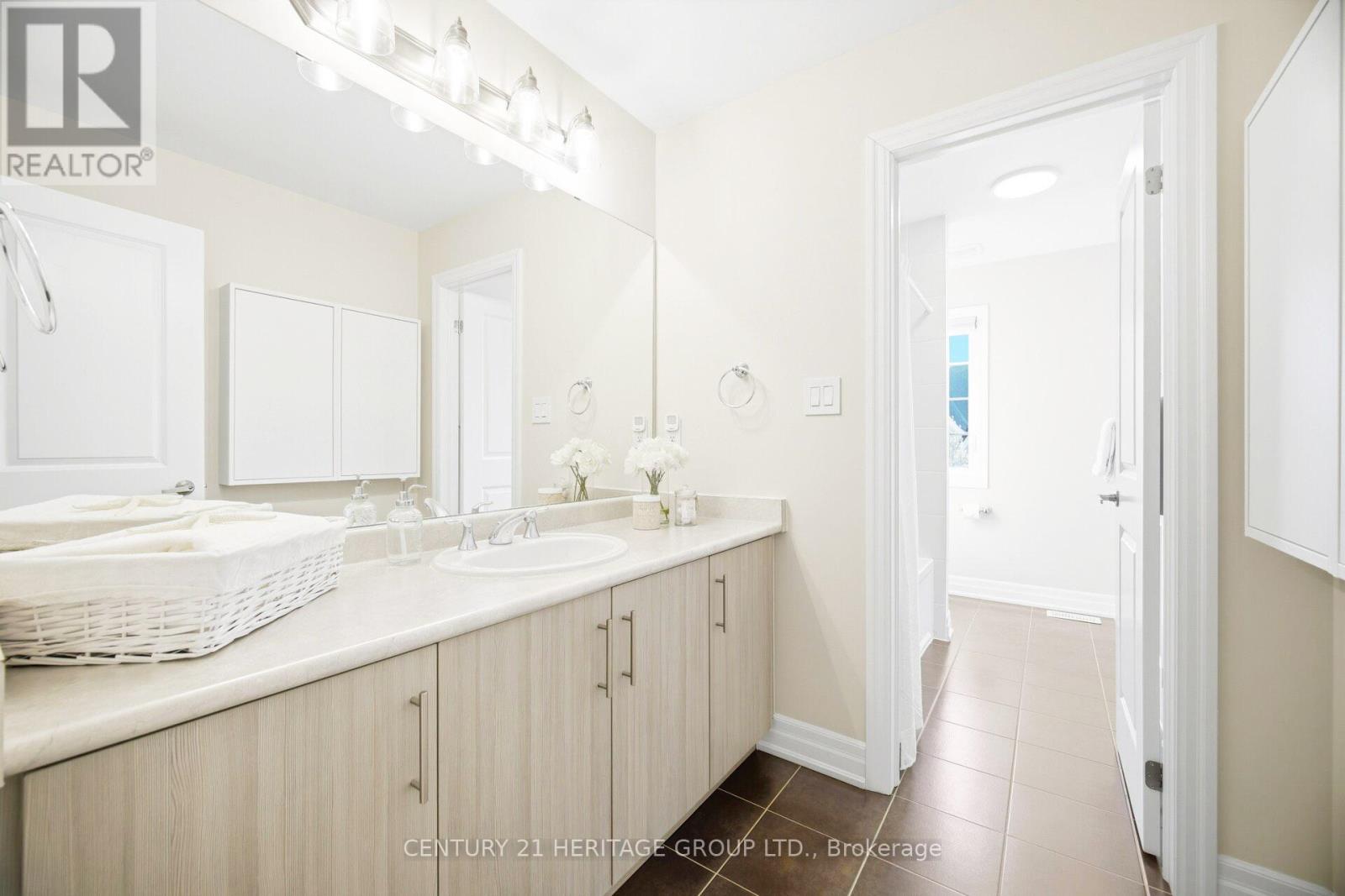 37 Stan Roots Street, King, Ontario  L7B 0C3 - Photo 41 - N13133580