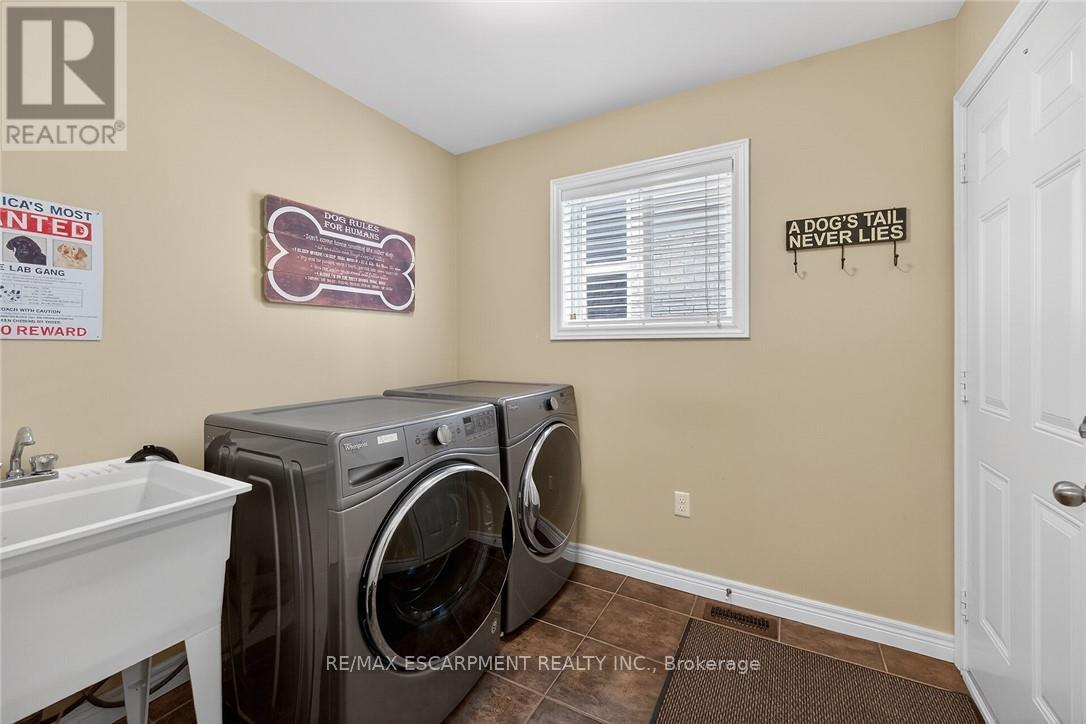 25 Southwood Crescent, Haldimand, Ontario  N3W 0A6 - Photo 35 - X13086724