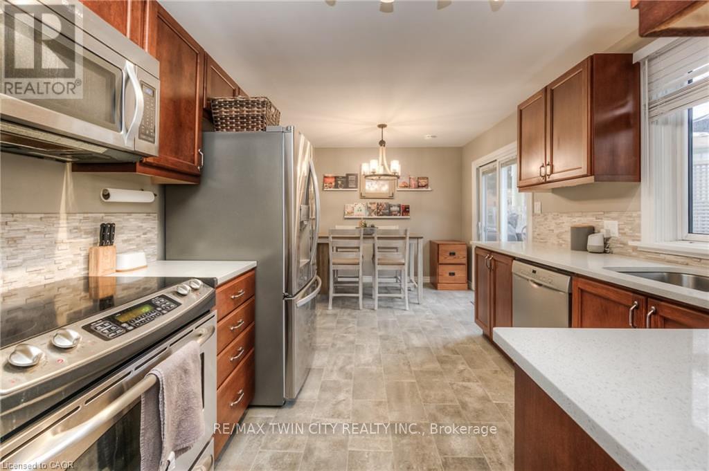 382 Cyrus Street, Cambridge, Ontario  N3H 1H3 - Photo 12 - X13415406