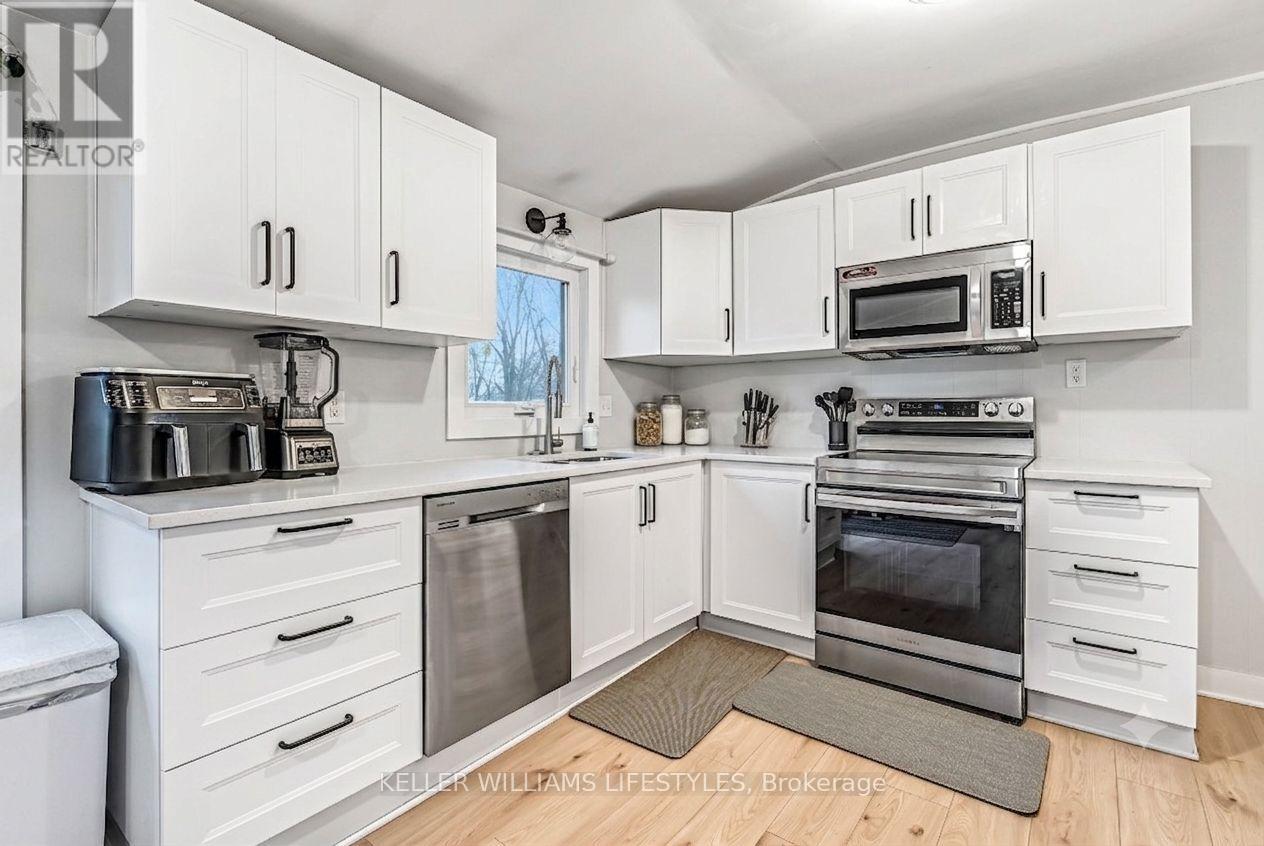 2 Opechee Street, St. Thomas, Ontario  N5R 1V9 - Photo 13 - X13420638