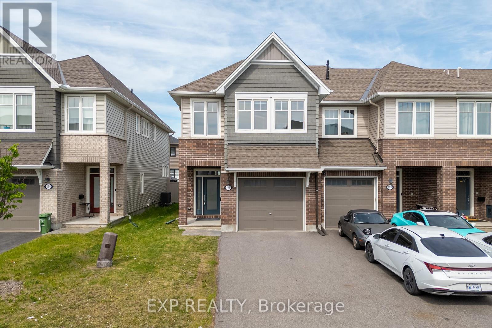196 ANGELONIA CRESCENT, Ottawa, Ontario