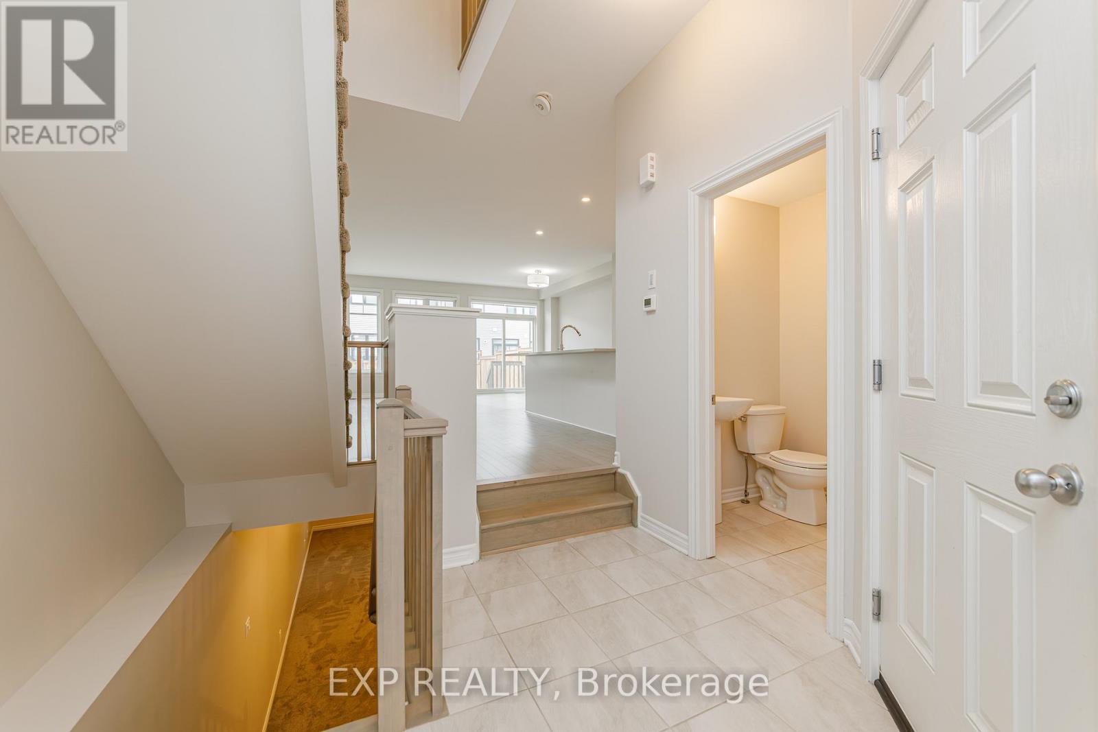 196 Angelonia Crescent, Ottawa, Ontario  K1T 0Y4 - Photo 2 - X13420596