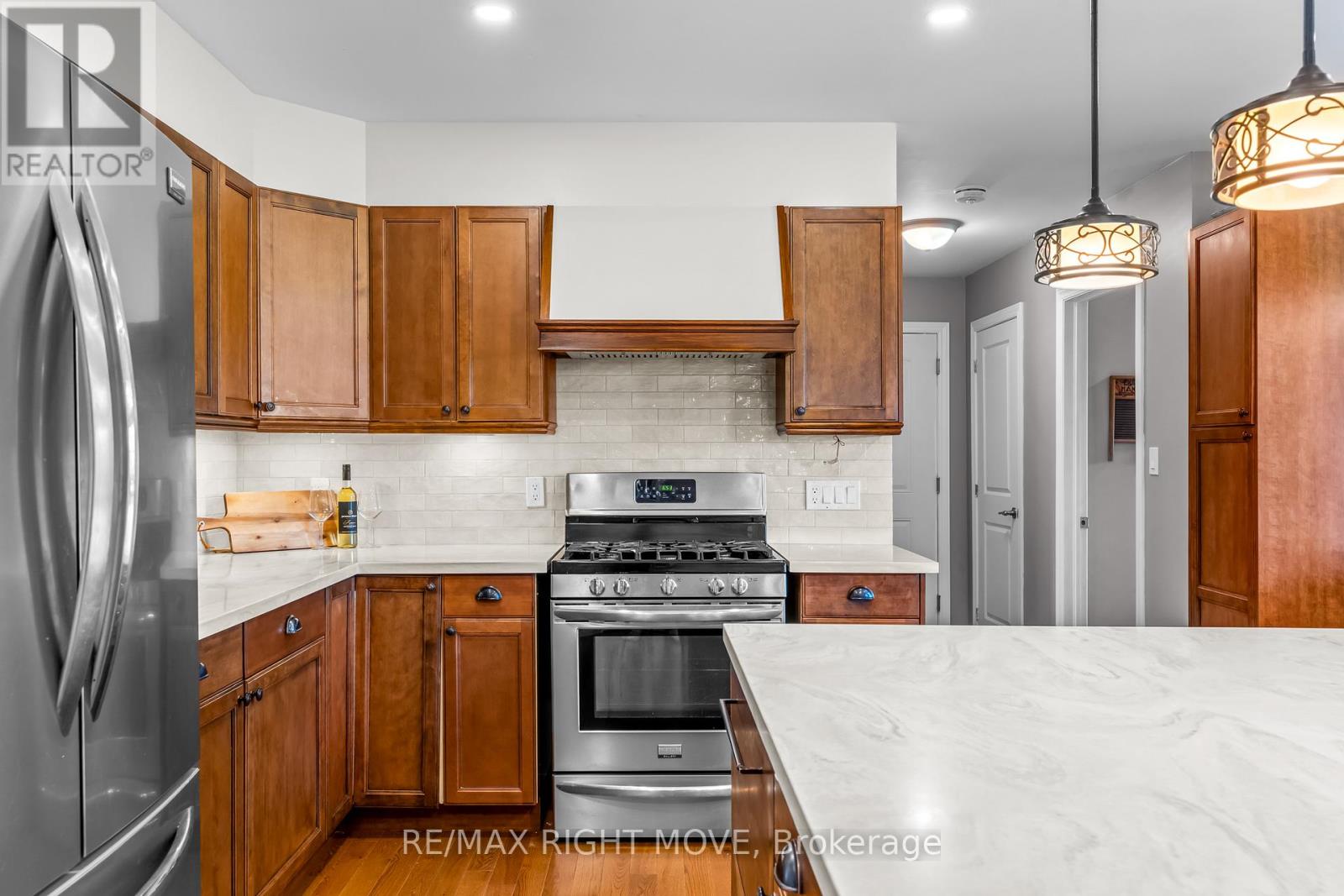 9 Hummingbird Lane, Kawartha Lakes, Ontario  K0M 2B0 - Photo 10 - X13420258