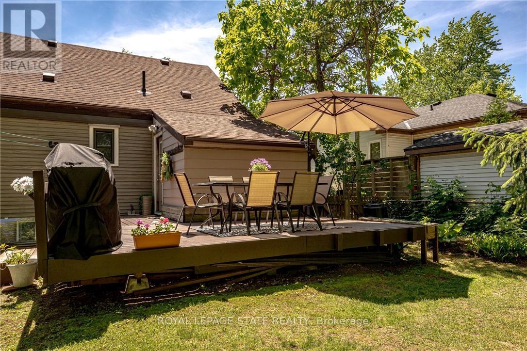 9 Morton Avenue, Hamilton, Ontario  L9H 2P4 - Photo 40 - X13420328