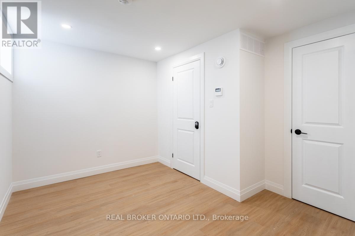 4 - 115 Catharine Street N, Hamilton, Ontario  L8R 1J5 - Photo 12 - X13420380