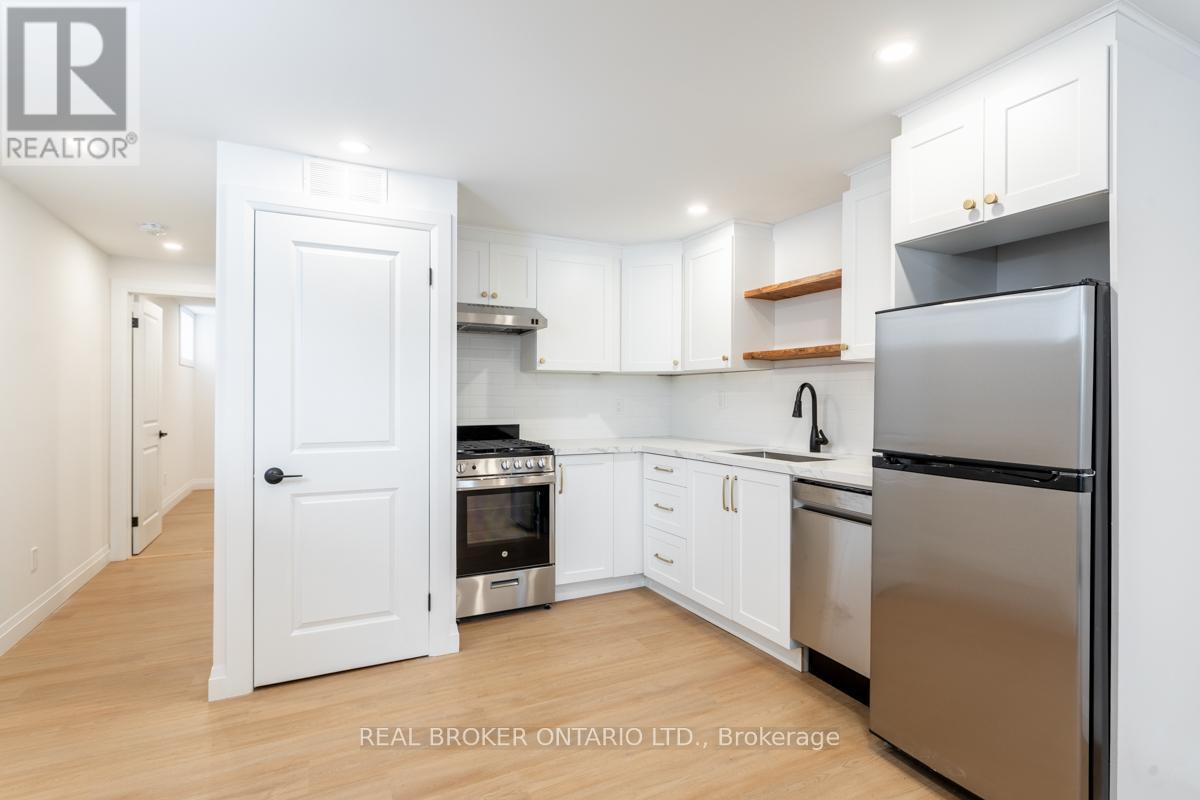 4 - 115 Catharine Street N, Hamilton, Ontario  L8R 1J5 - Photo 3 - X13420380