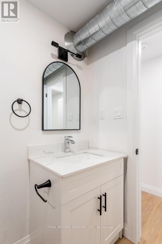 4 - 115 Catharine Street N, Hamilton, Ontario  L8R 1J5 - Photo 6 - X13420380
