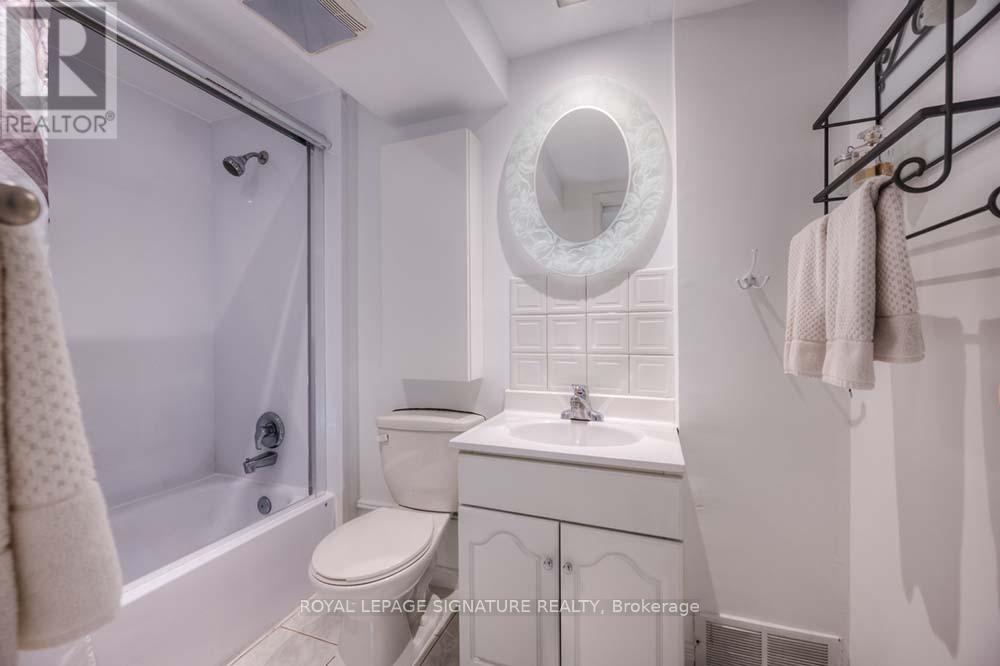 28 Coach Hill Drive, Kitchener, Ontario  N2E 1P4 - Photo 8 - X13420404