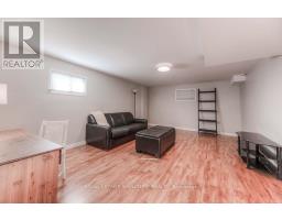 28 COACH HILL DRIVE, Kitchener, Ontario