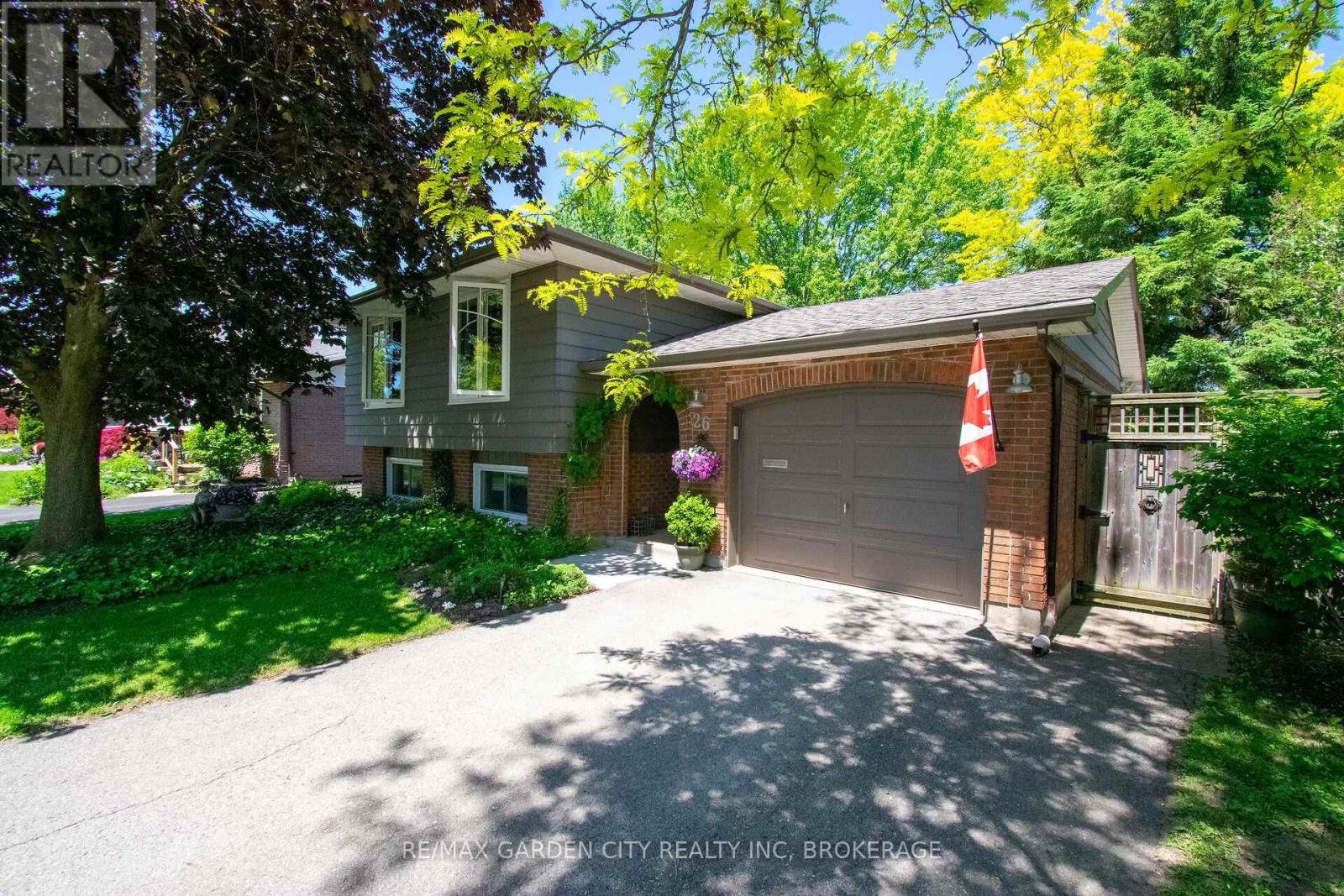 26 Macoomb Drive, Welland, Ontario  L3C 5T9 - Photo 2 - X13420480