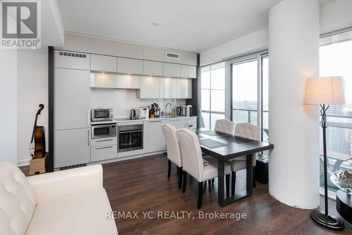 4208 - 15 Grenville Street, Toronto, Ontario  M4Y 0B9 - Photo 10 - C13419734