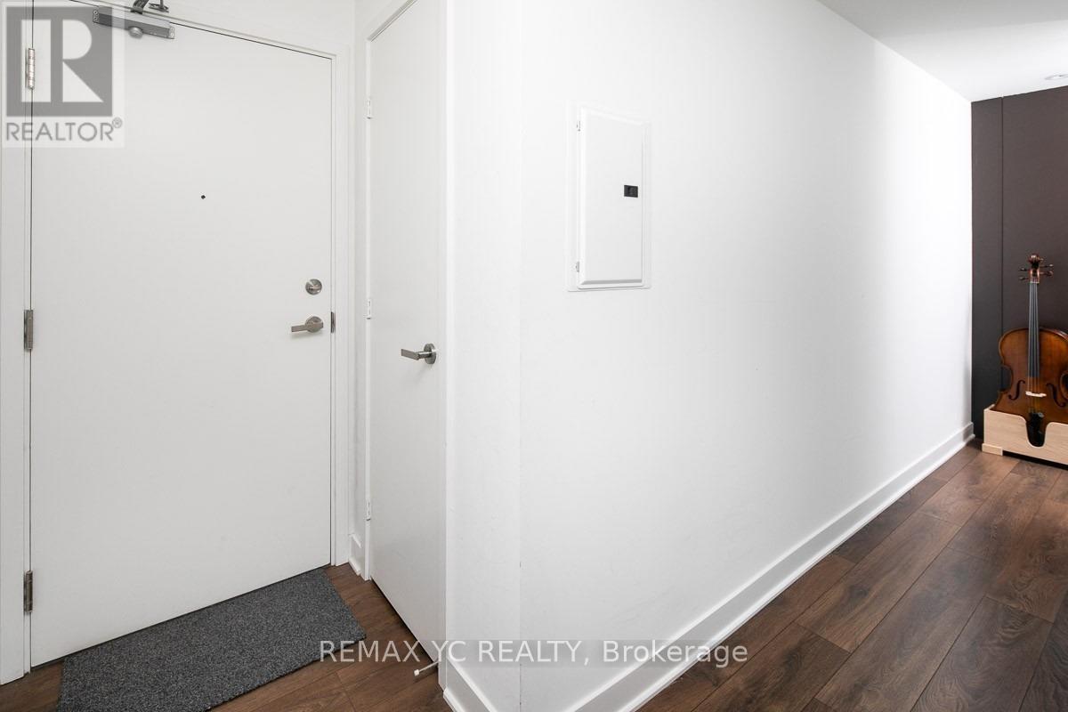 4208 - 15 Grenville Street, Toronto, Ontario  M4Y 0B9 - Photo 2 - C13419734