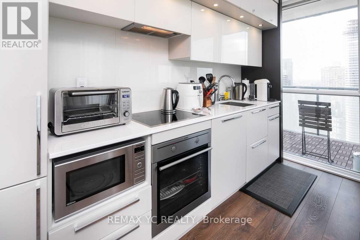 4208 - 15 Grenville Street, Toronto, Ontario  M4Y 0B9 - Photo 9 - C13419734
