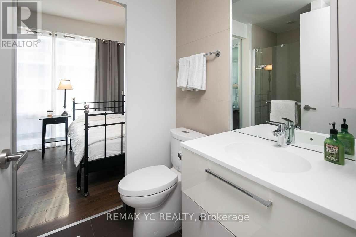 4208 - 15 Grenville Street, Toronto, Ontario  M4Y 0B9 - Photo 7 - C13419734
