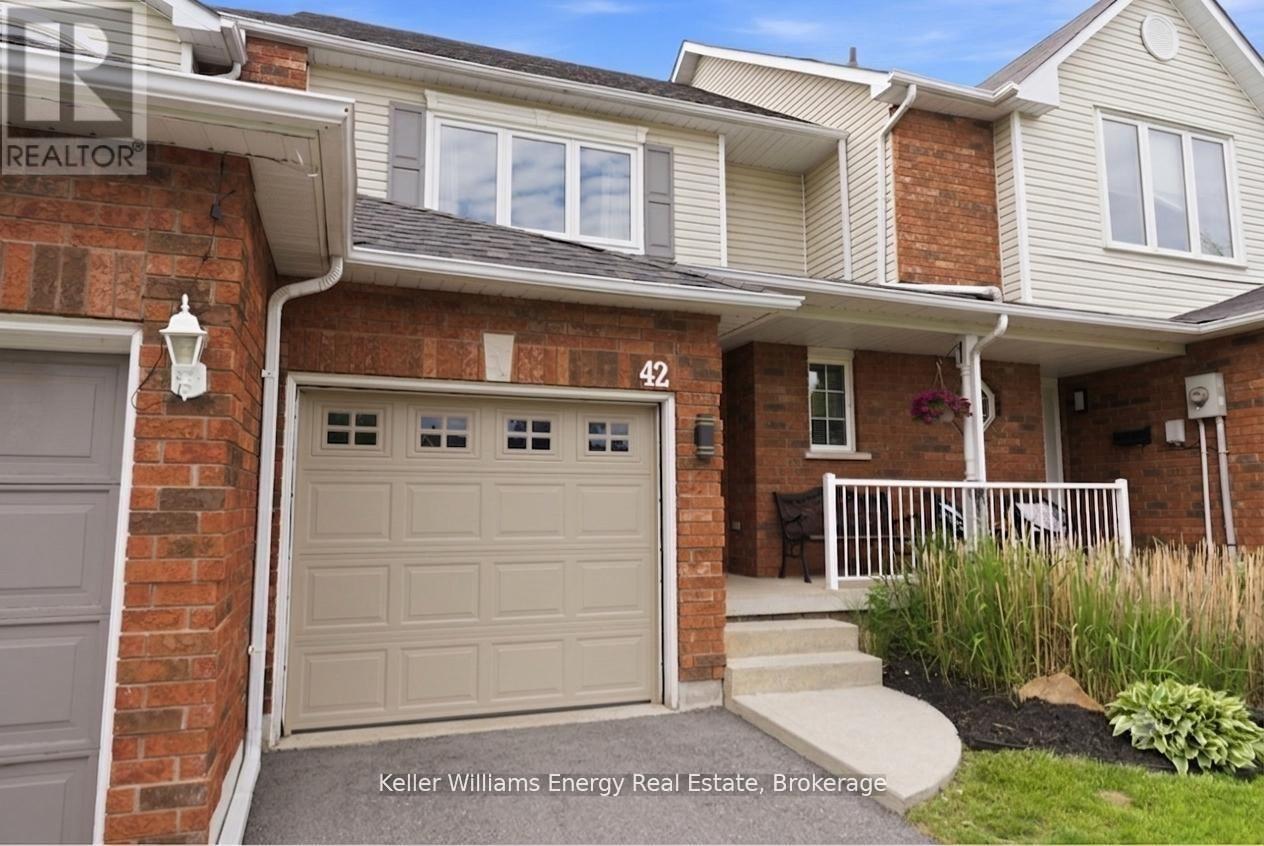 42 Cecil Found Crescent, Clarington, Ontario  L1E 2W1 - Photo 1 - E13420526
