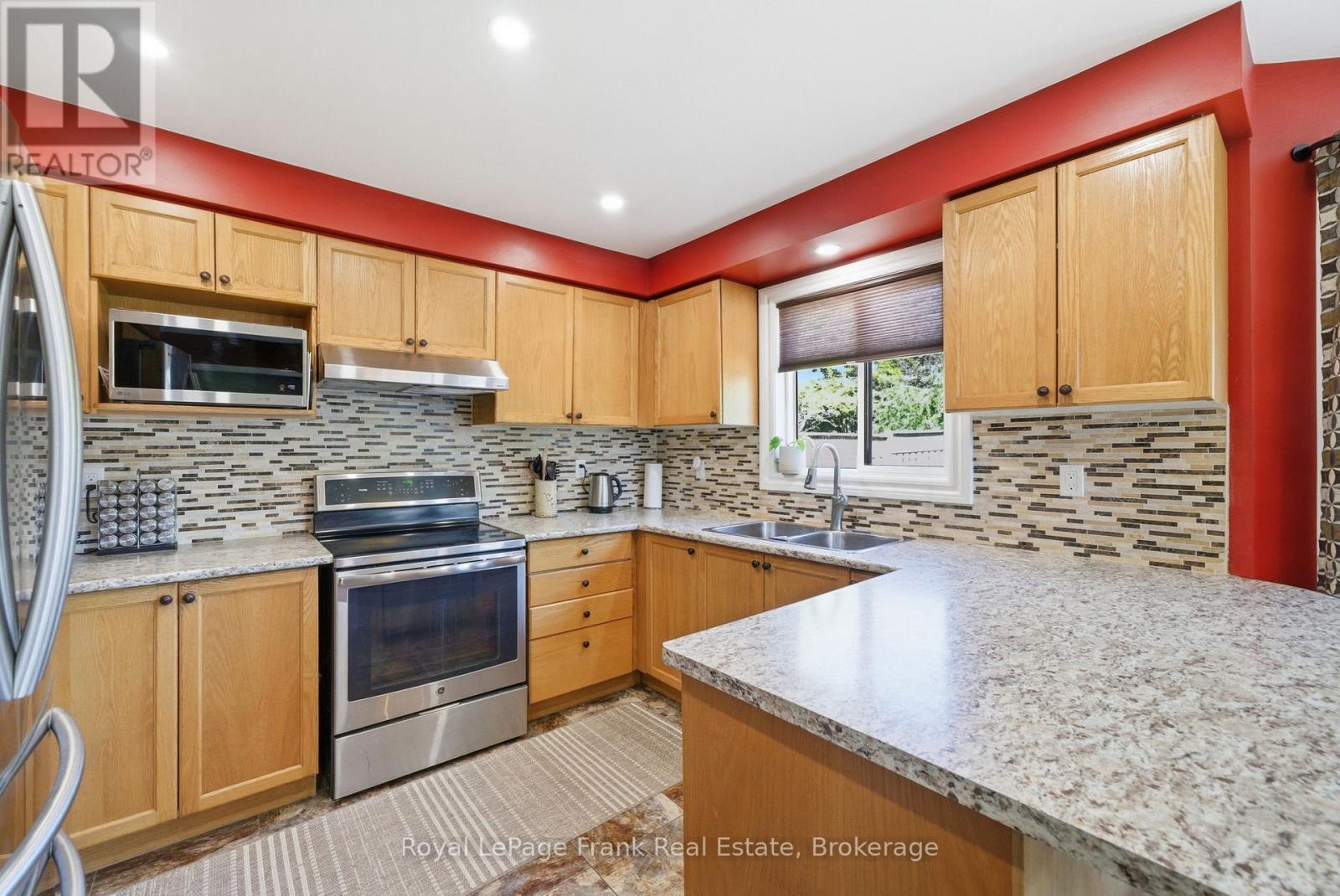 98 Rustwood Street, Clarington, Ontario  L1C 5E5 - Photo 14 - E13420538