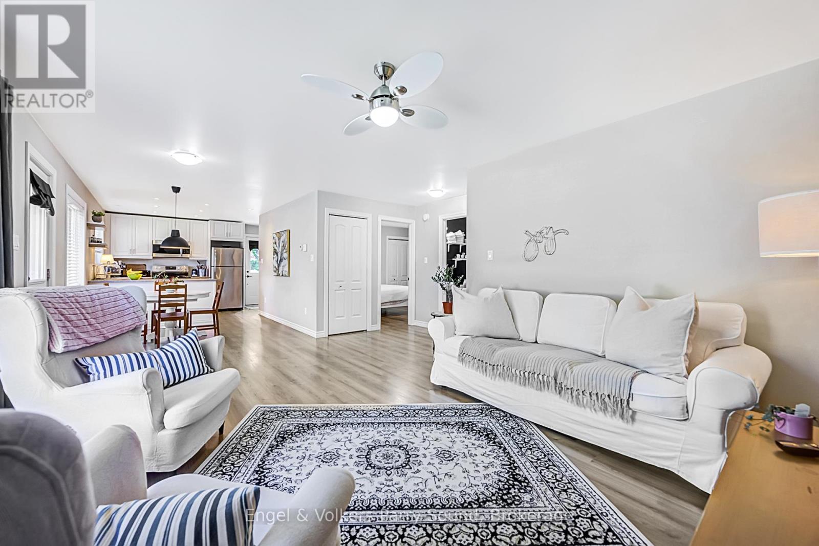 6 Lawrence Street, Parry Sound, Ontario P2A 2E2 - Photo 8 - X13420562