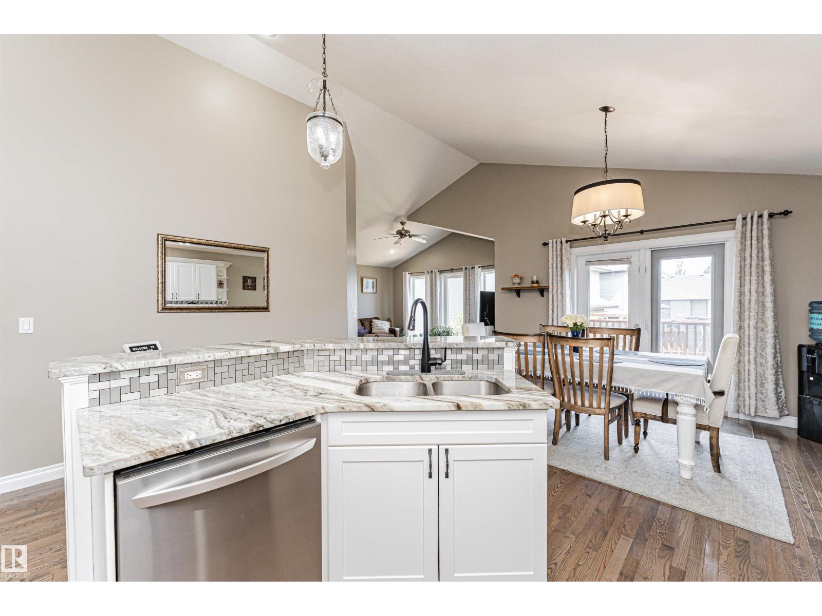 9410 104 Av, Morinville, Alberta  T8R 0B2 - Photo 14 - E4492607