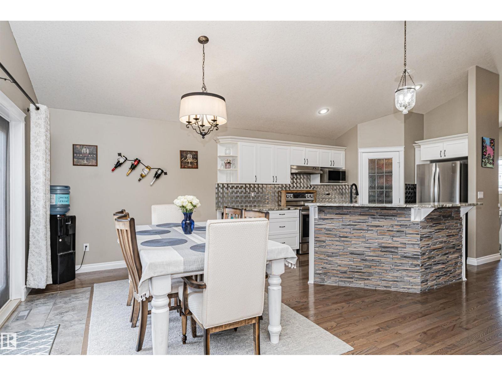 9410 104 Av, Morinville, Alberta  T8R 0B2 - Photo 18 - E4492607