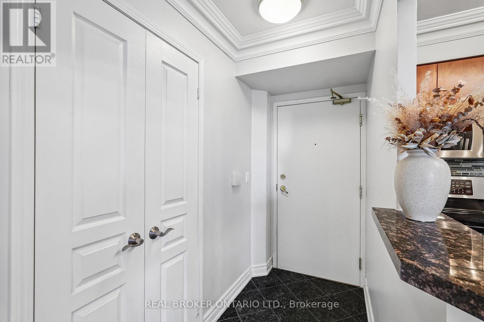 704 - 51 Harrison Garden Boulevard, Toronto, Ontario  M2N 7G4 - Photo 6 - C13420494