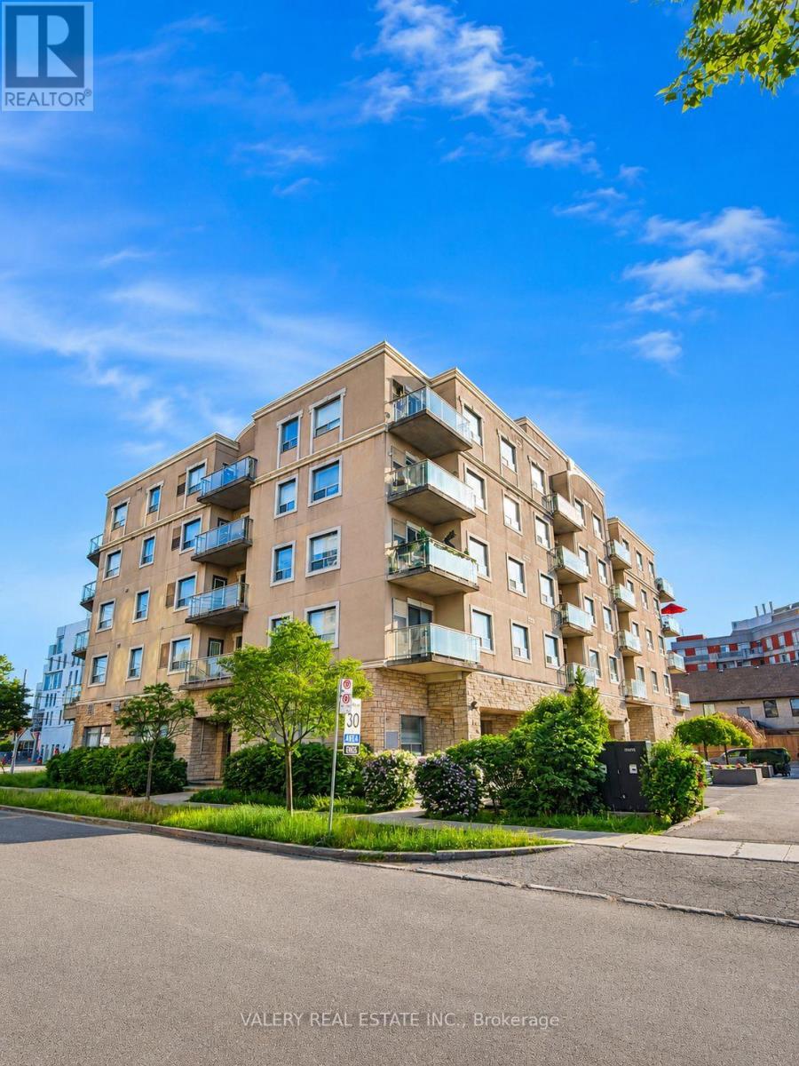 402 - 778 SHEPPARD AVENUE W, Toronto, Ontario
