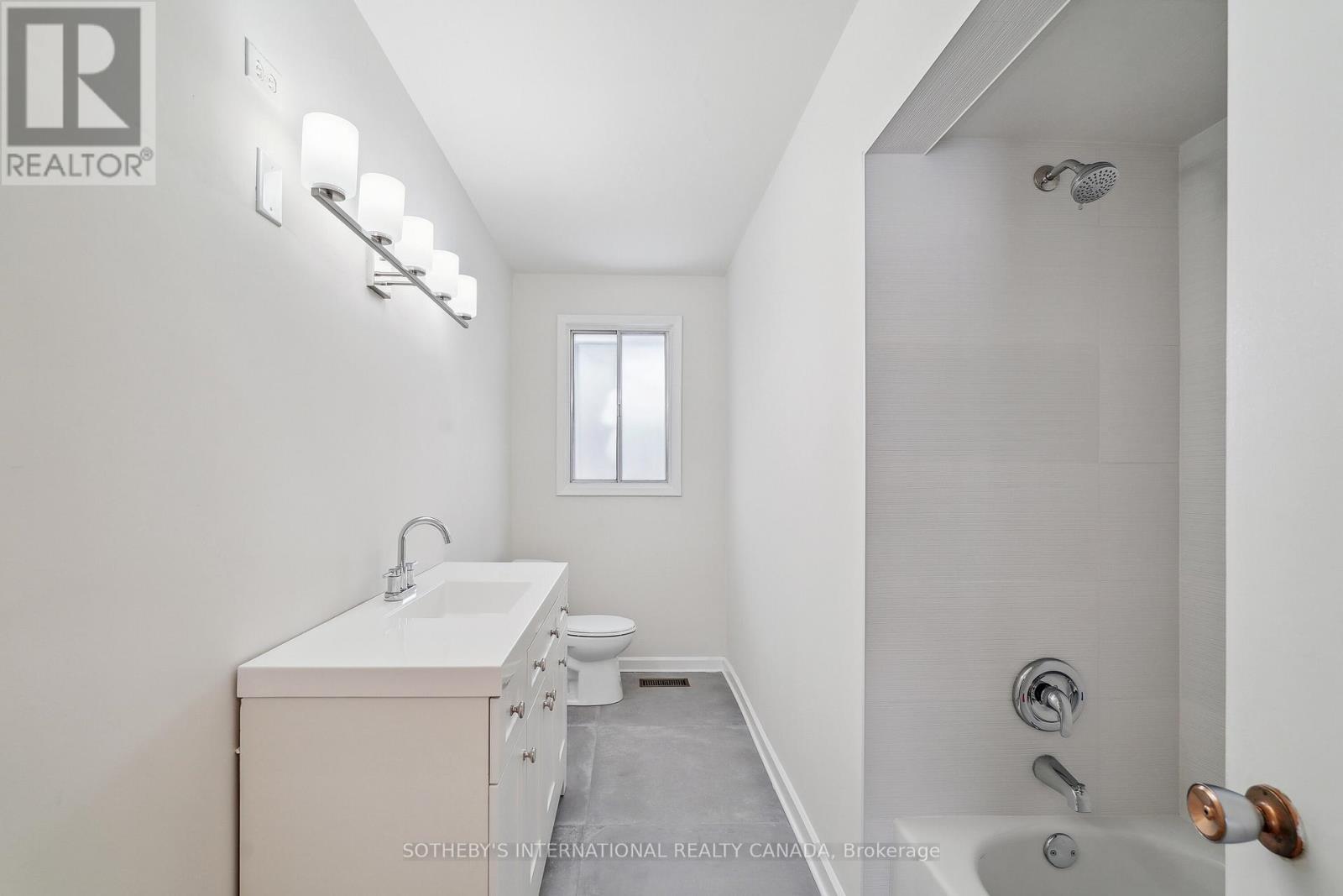 201 Fenn Avenue, Toronto, Ontario  M2P 1Y1 - Photo 15 - C13420552