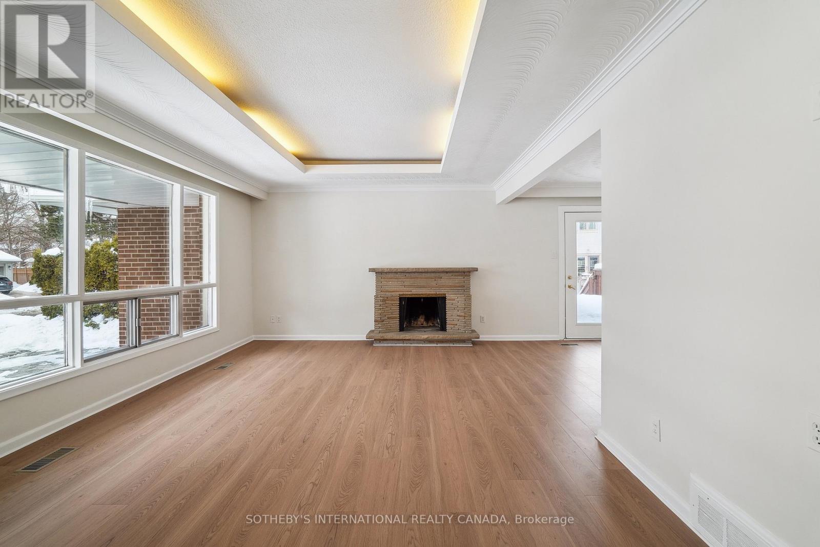 201 Fenn Avenue, Toronto, Ontario  M2P 1Y1 - Photo 3 - C13420552