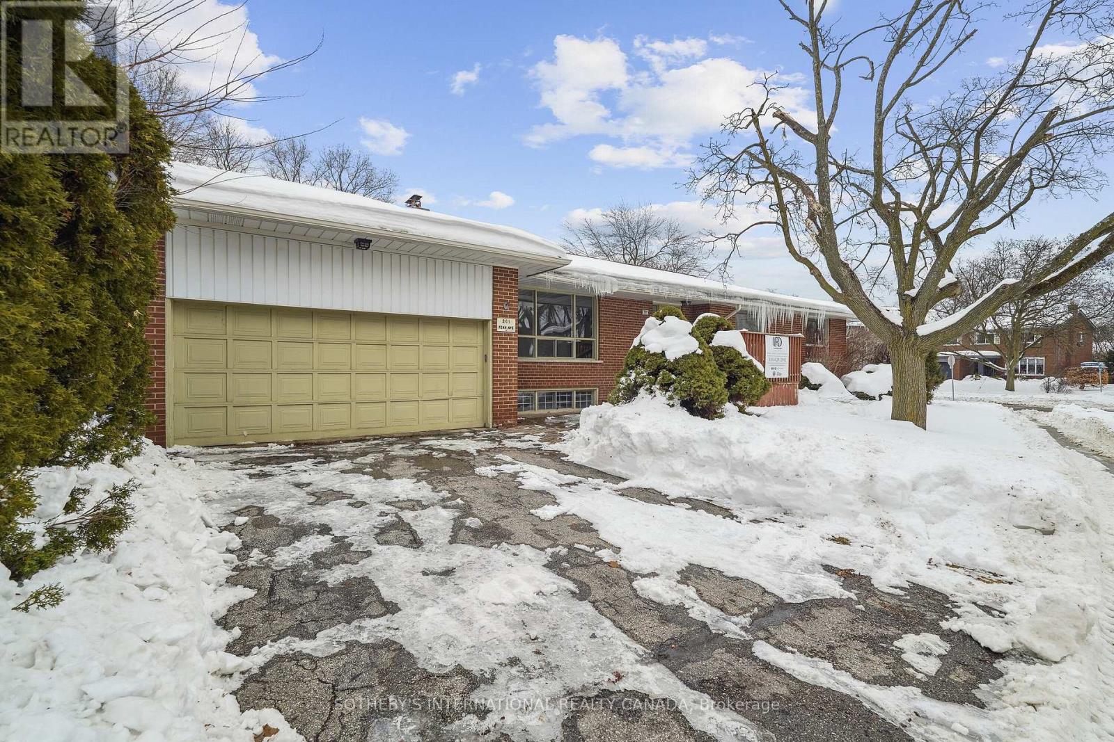 201 Fenn Avenue, Toronto, Ontario  M2P 1Y1 - Photo 30 - C13420552