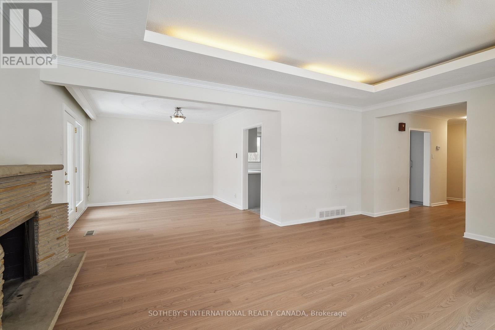 201 Fenn Avenue, Toronto, Ontario  M2P 1Y1 - Photo 4 - C13420552