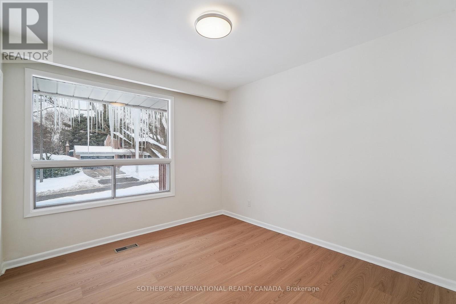 201 Fenn Avenue, Toronto, Ontario  M2P 1Y1 - Photo 9 - C13420552