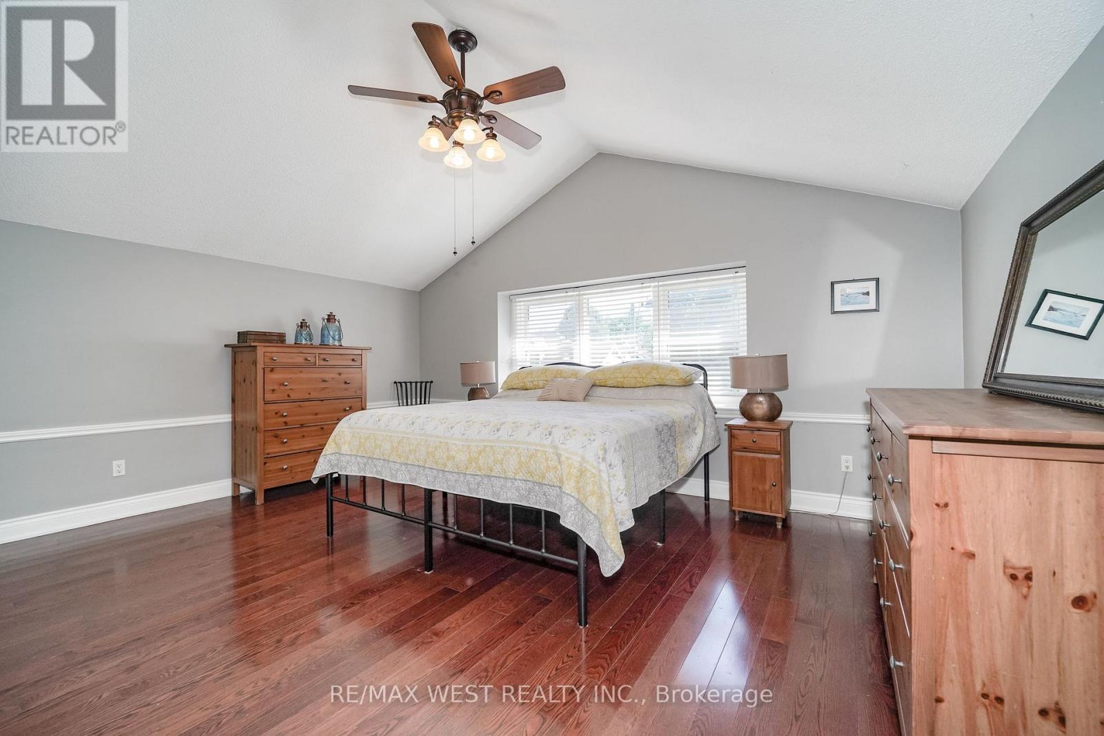1536 Huntsmill Drive, Pickering, Ontario  L1V 5J5 - Photo 6 - E13420502