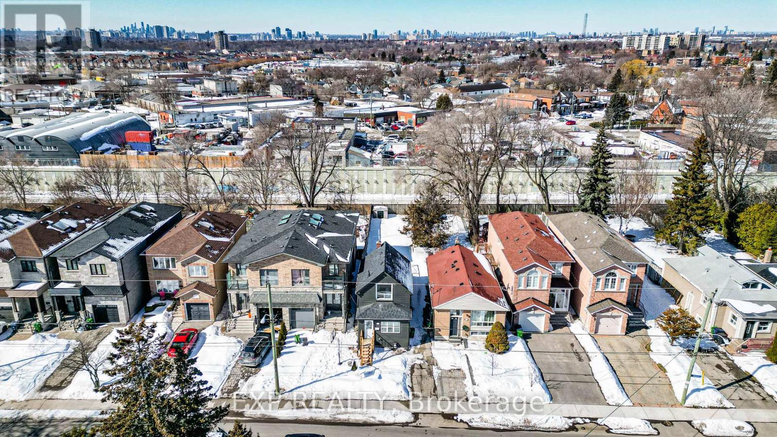 224 Aylesworth Avenue, Toronto, Ontario  M1N 2J6 - Photo 3 - E13420614