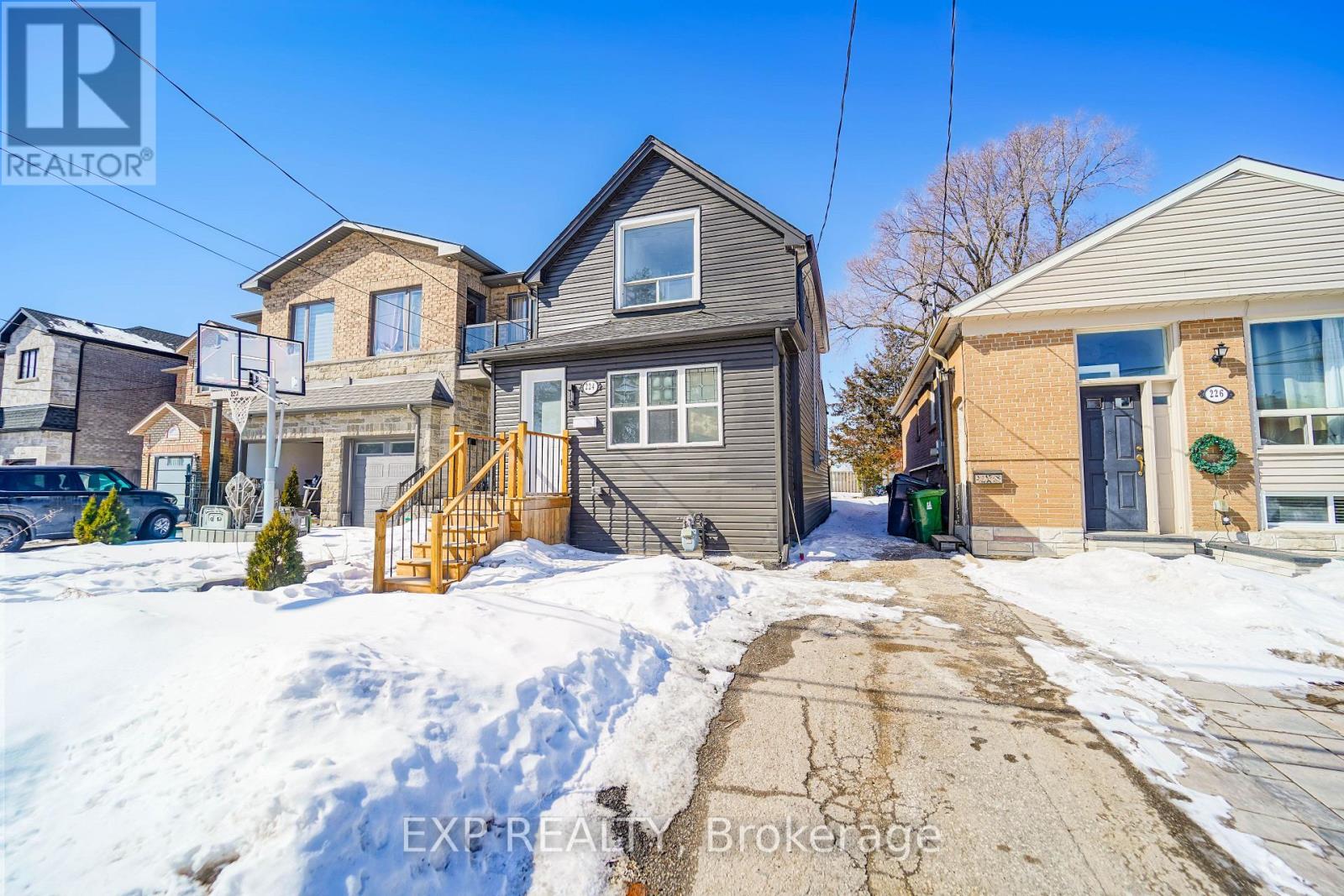224 Aylesworth Avenue, Toronto, Ontario  M1N 2J6 - Photo 9 - E13420614
