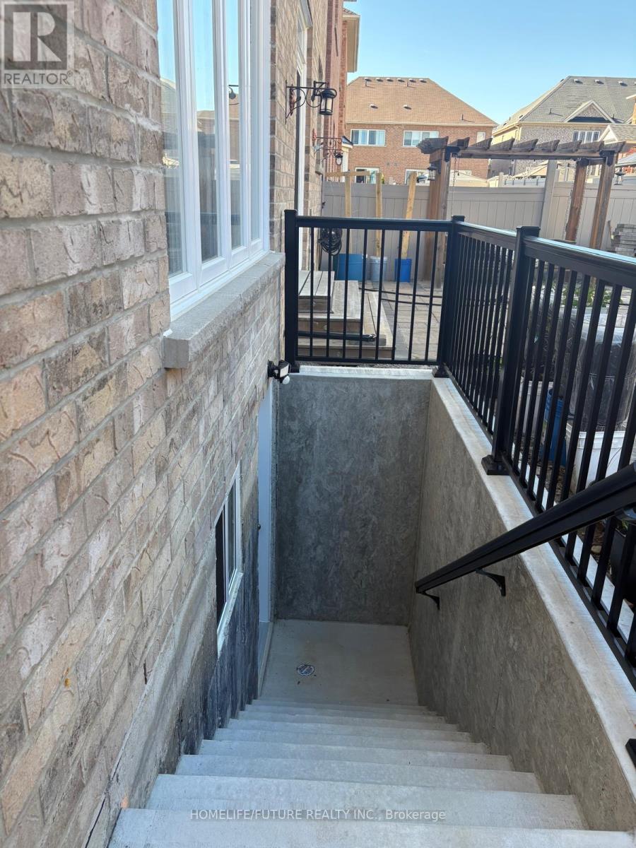 Bsmt - 114 Snowling Drive, Ajax, Ontario  L1Z 0G4 - Photo 2 - E13420644