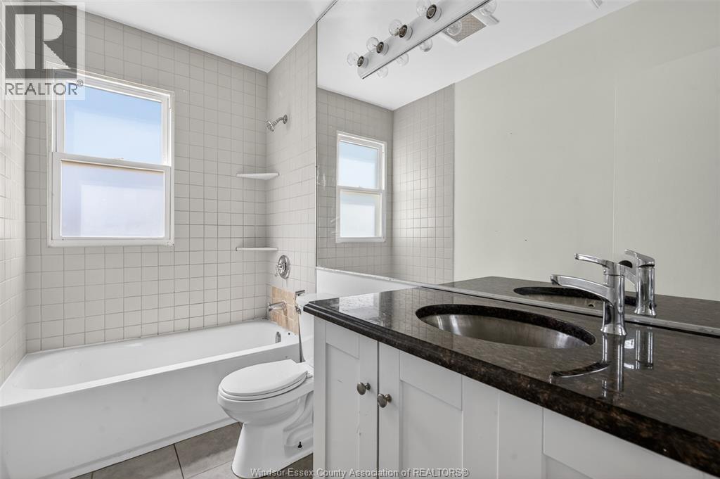 693 South Pacific, Windsor, Ontario N8X 2X1 - Photo 11 - 26013587