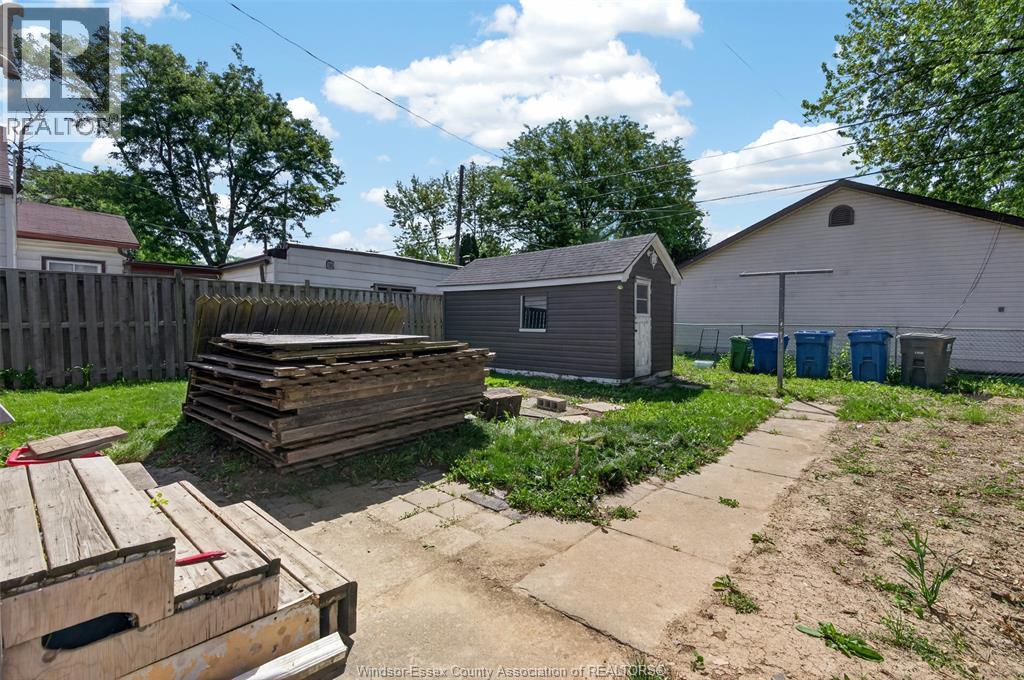 693 South Pacific, Windsor, Ontario N8X 2X1 - Photo 17 - 26013587