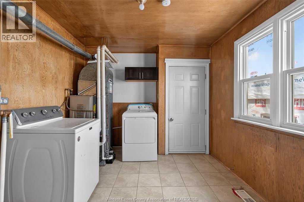 693 South Pacific, Windsor, Ontario N8X 2X1 - Photo 9 - 26013587