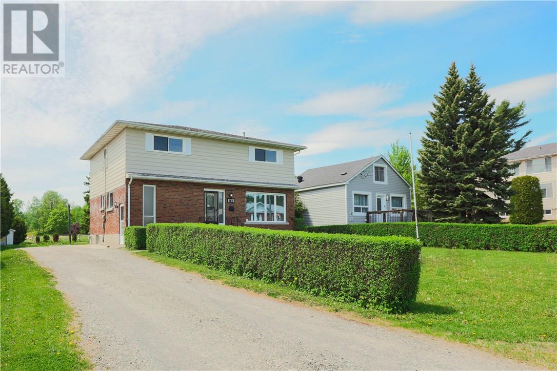 1175 Drummond, Greater Sudbury, Ontario  P3A 2Y2 - Photo 3 - 2128363