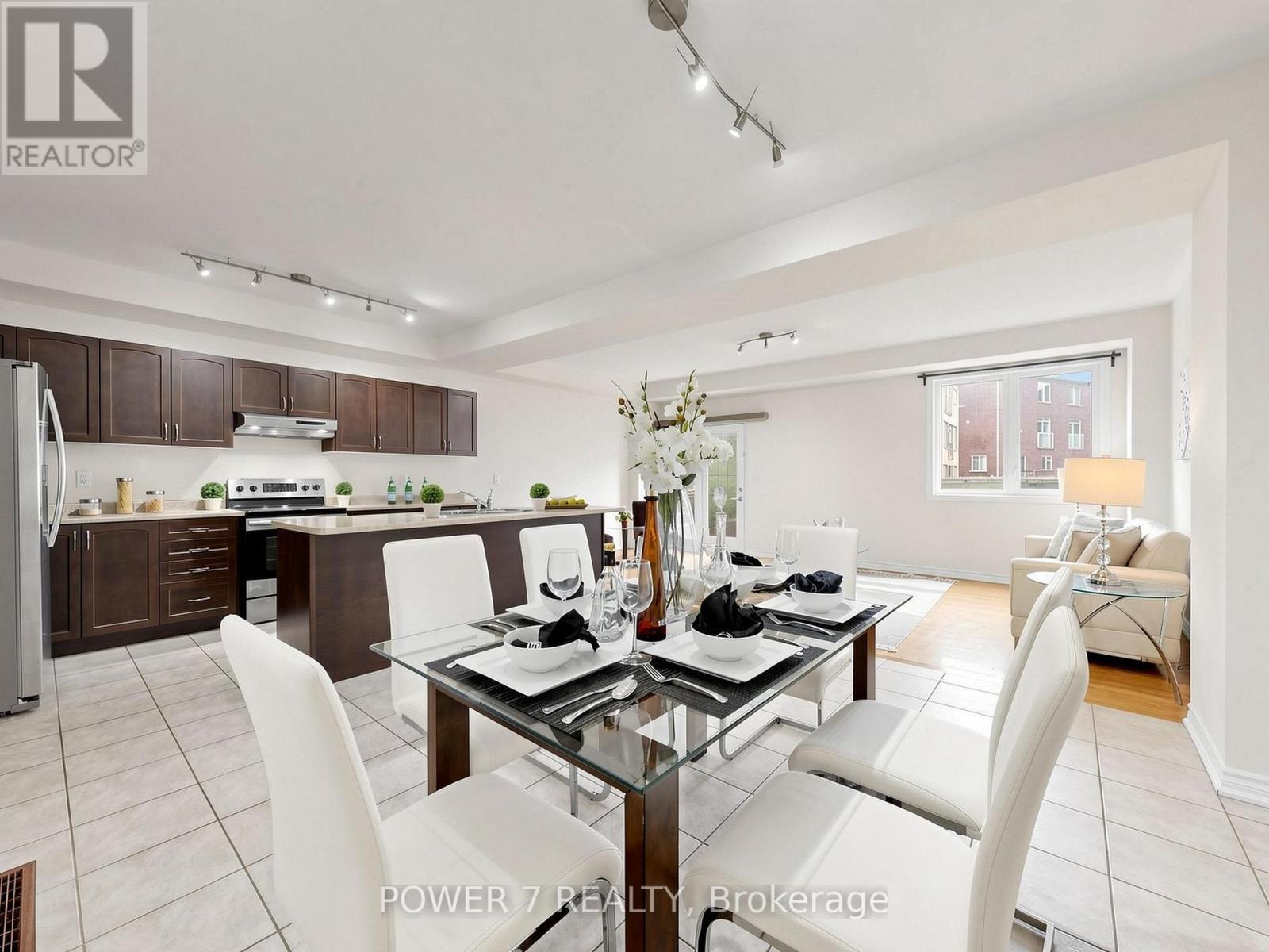 43 Living Crescent, Markham, Ontario  L6C 0T7 - Photo 19 - N13420482