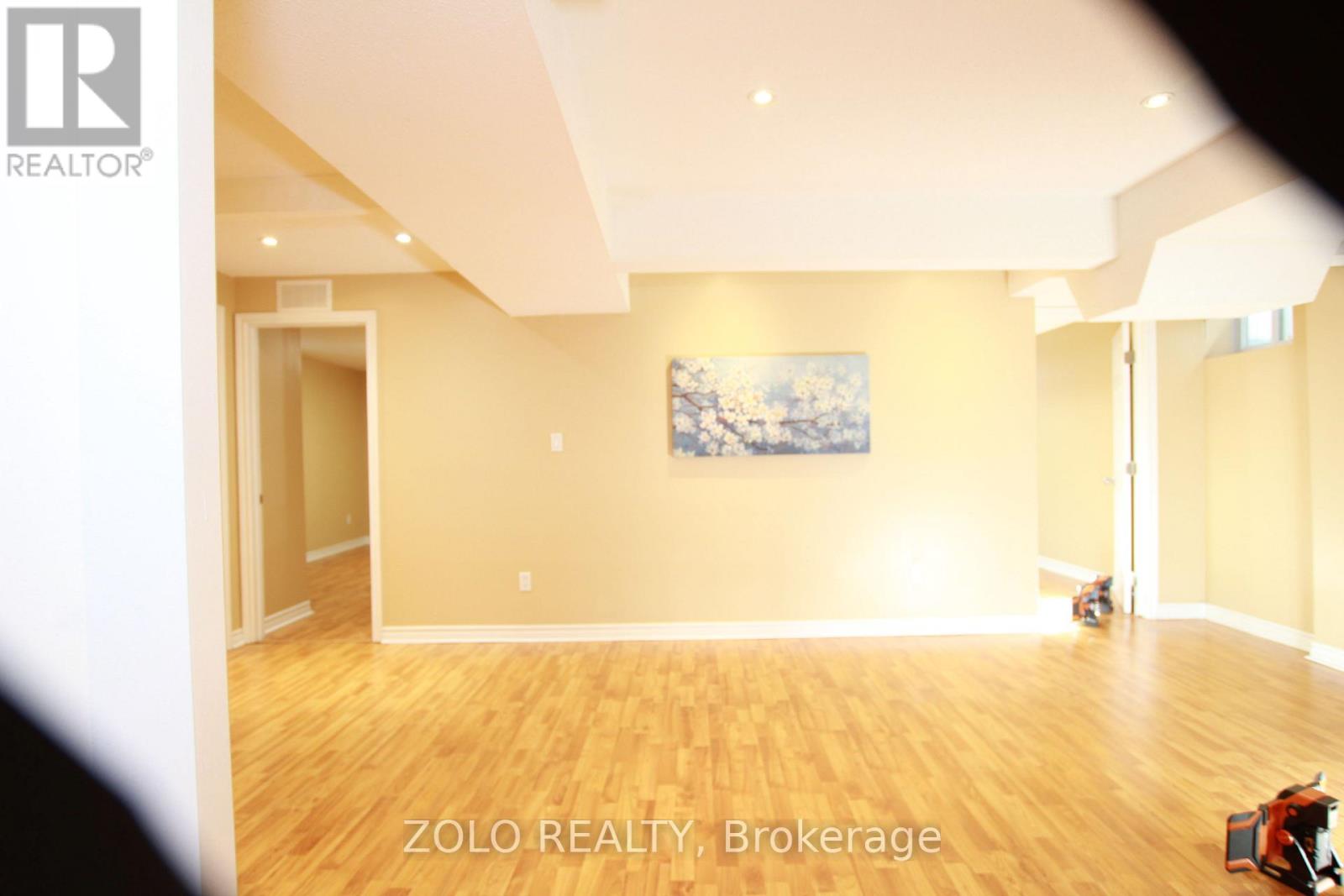 Basement Apartment - 75 West Park Avenue, Bradford West Gwillimbury, Ontario  L3Z 0A7 - Photo 2 - N13420490