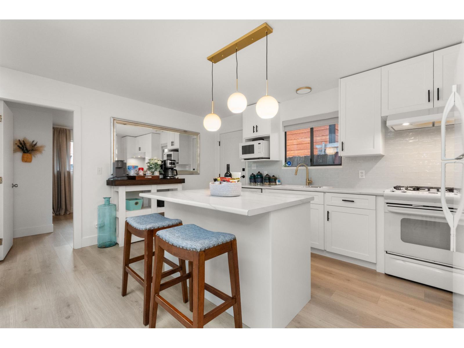 372 Cedar Street, Cultus Lake North, Cultus Lake, British Columbia  V2R 4Z1 - Photo 6 - R3133478