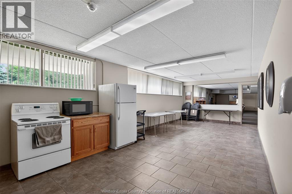 310 Village Grove Drive Unit# 413, Tecumseh, Ontario  N8N 4X7 - Photo 45 - 26013557