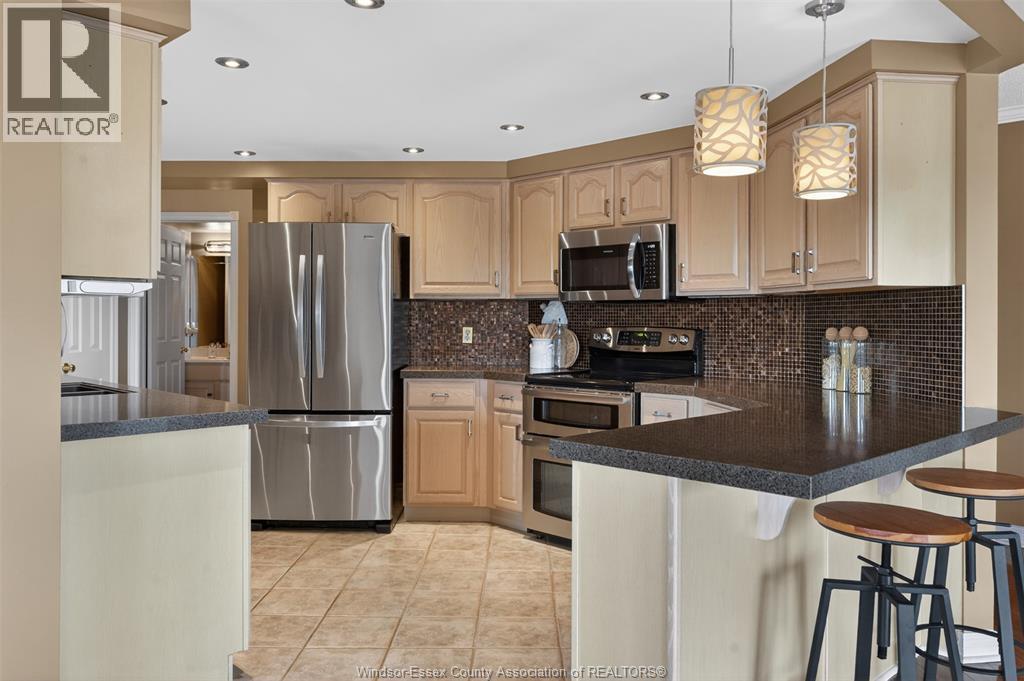 310 Village Grove Drive Unit# 413, Tecumseh, Ontario  N8N 4X7 - Photo 18 - 26013557