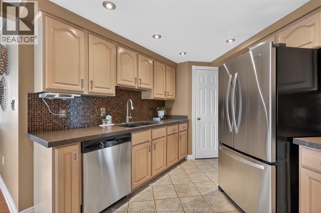 310 Village Grove Drive Unit# 413, Tecumseh, Ontario  N8N 4X7 - Photo 19 - 26013557
