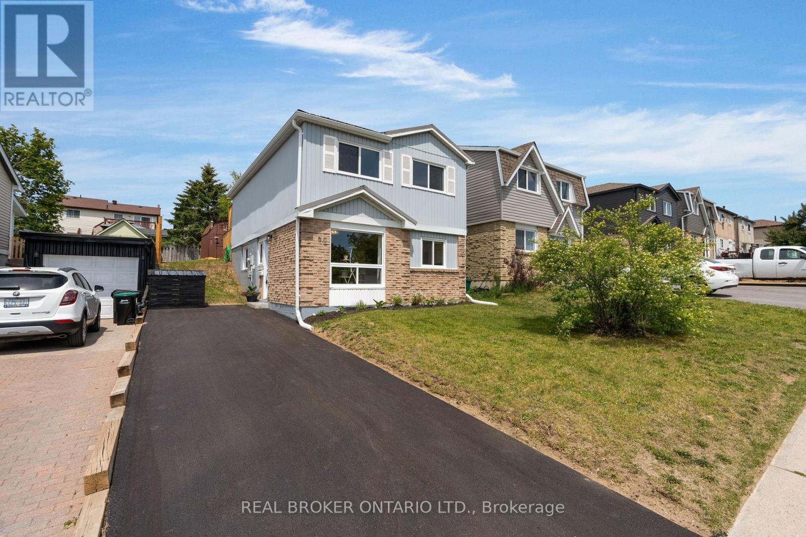 50 Browning Trail, Barrie, Ontario  L4N 4Z5 - Photo 2 - S13420606