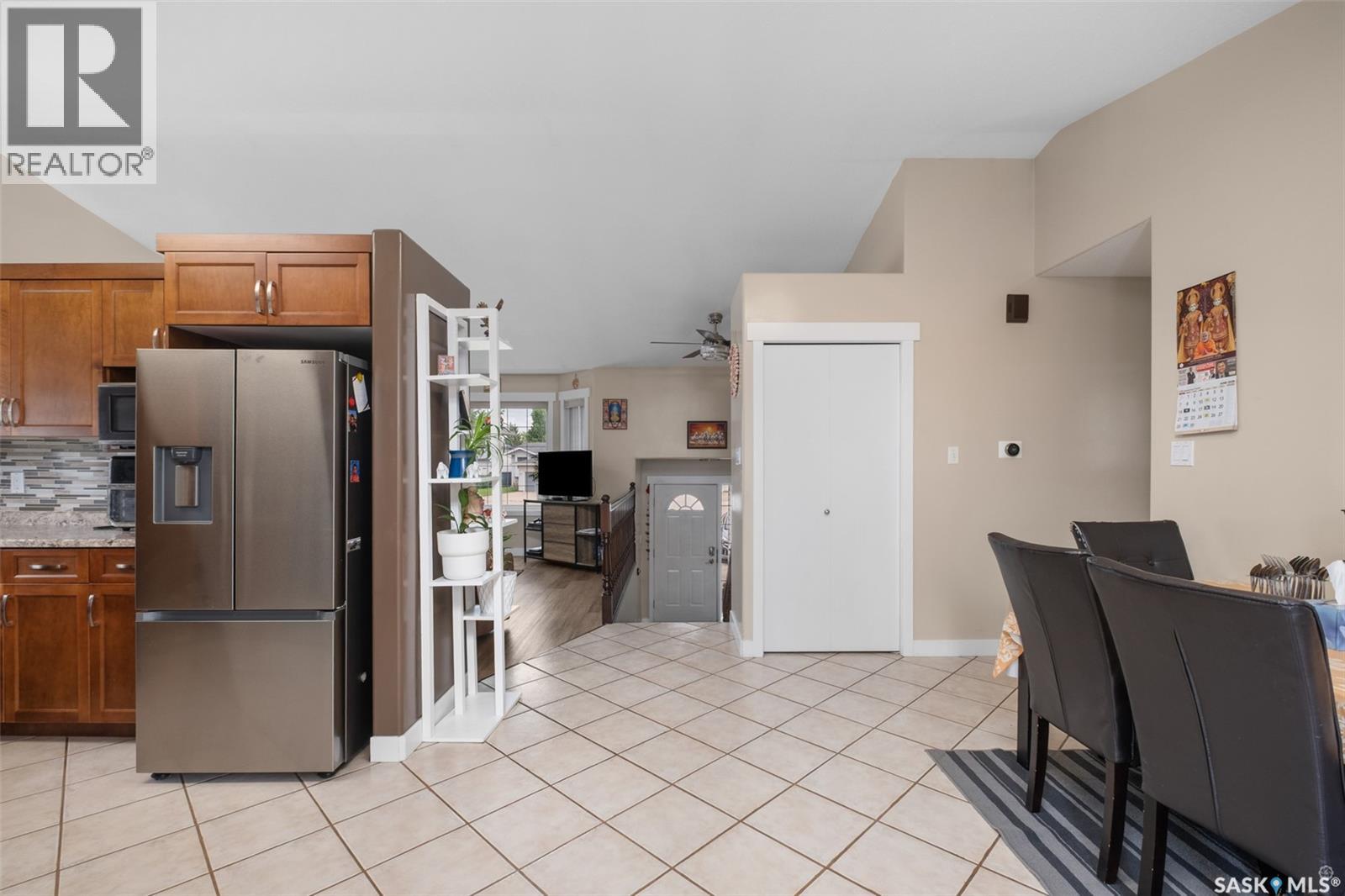 19 Mooney Place, Prince Albert, Saskatchewan  S6V 8C4 - Photo 10 - SK038121
