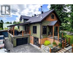 1911 Union Avenue, Rossland, British Columbia