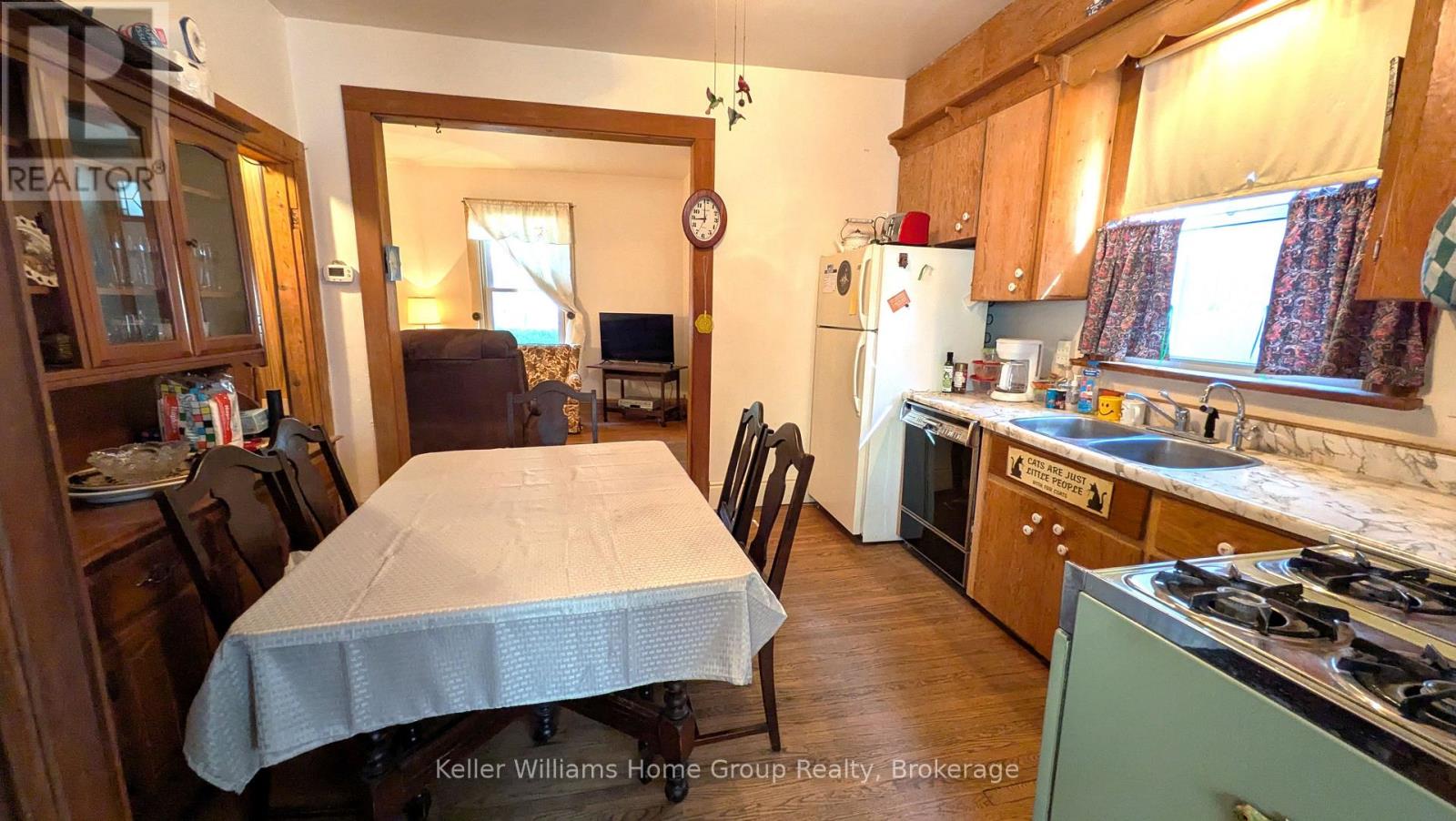18 Powell Street W, Guelph, Ontario  N1H 1T9 - Photo 11 - X13417098
