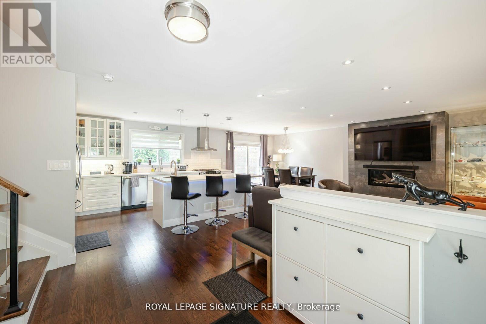 2497 Wyatt Street, Oakville, Ontario  L6L 2M7 - Photo 4 - W13420498