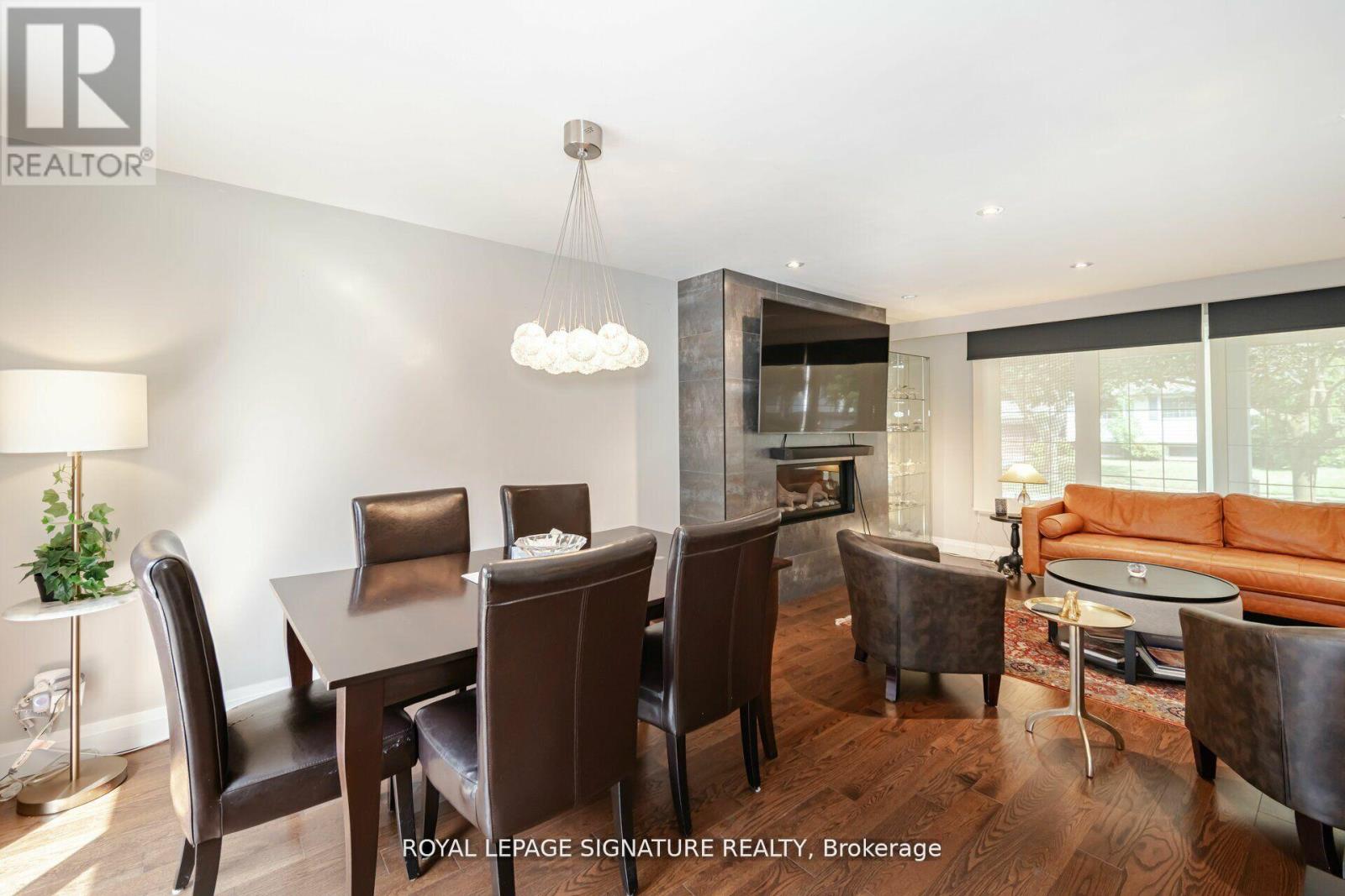 2497 Wyatt Street, Oakville, Ontario  L6L 2M7 - Photo 9 - W13420498